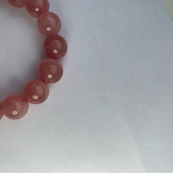 Elegant Pink Beaded Bracelet - Picture 4 of 4
